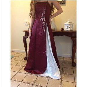 Stunning Red & White Prom/Formal Dress!